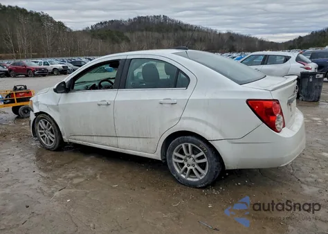 2016 Chevrolet Sonic Lt z USA, uszkodzony, nr VIN 1G1JC5SH1G4115553